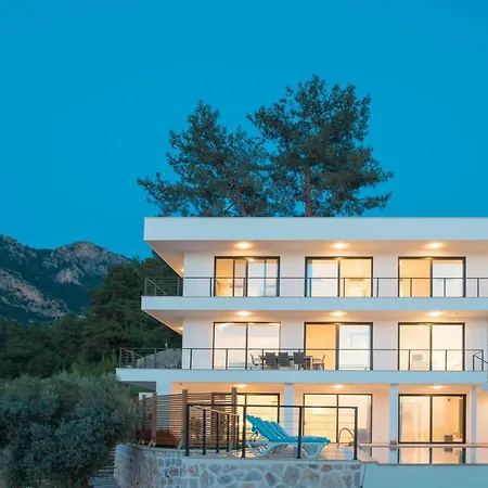 White House Villa Faralya