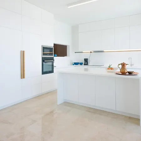 White House Villa *