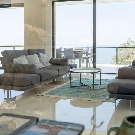 White House Villa Faralya